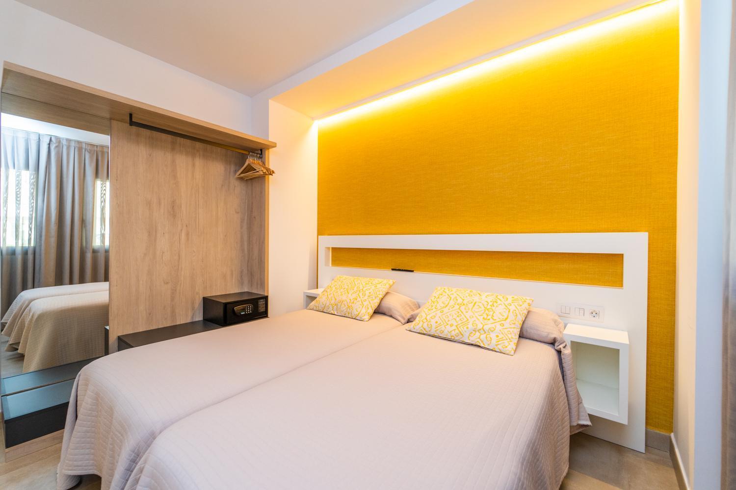 Vistamar Colors Boutique Luxury Apartments By Dlv Вильяхойоса Экстерьер фото