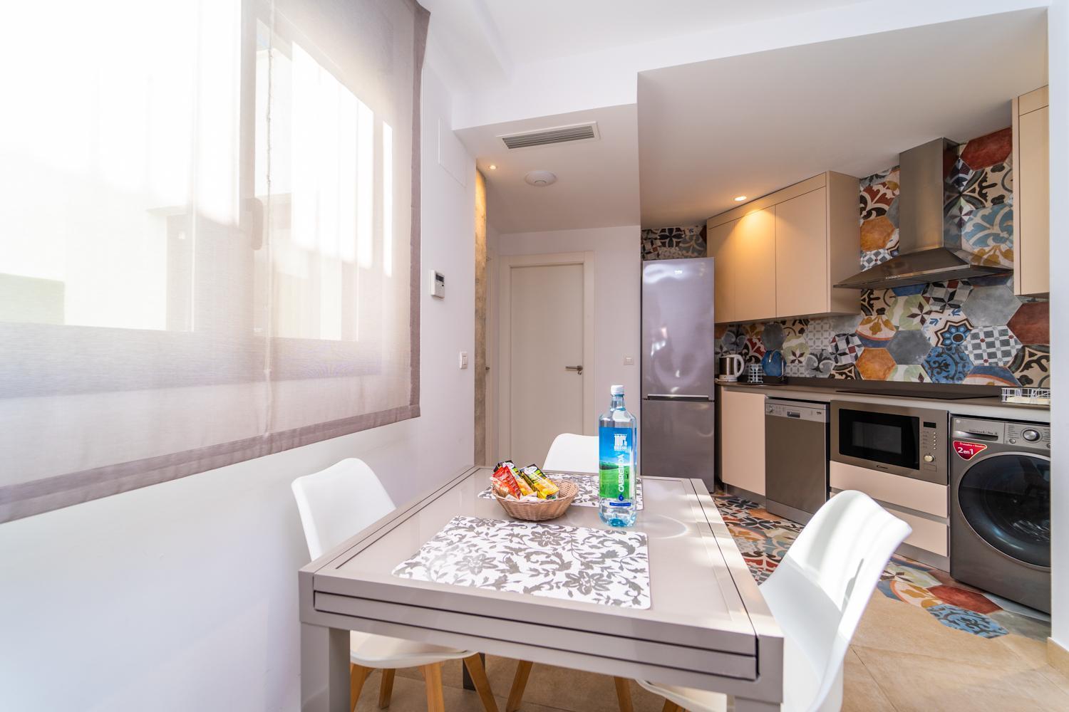 Vistamar Colors Boutique Luxury Apartments By Dlv Вильяхойоса Экстерьер фото