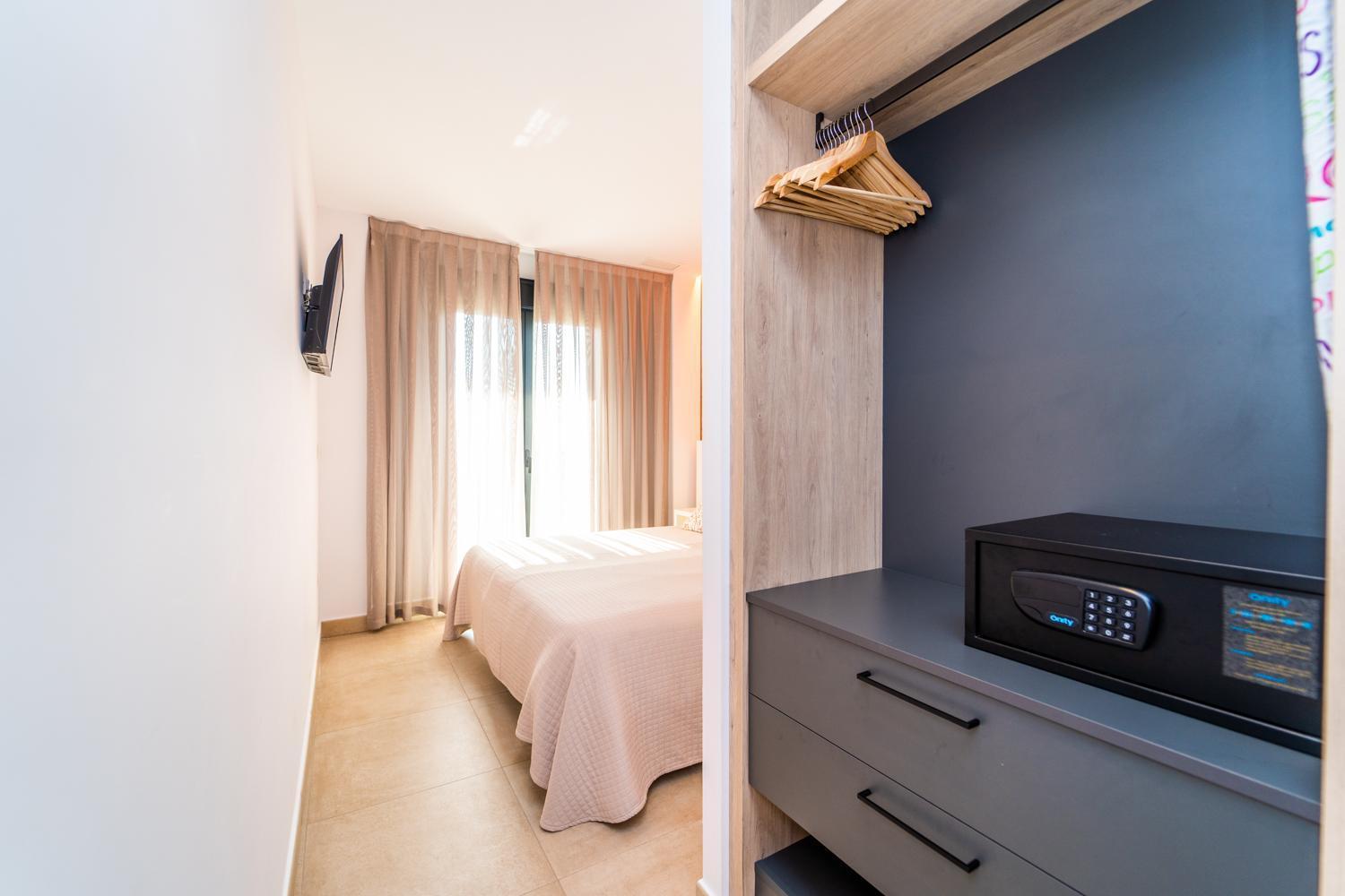 Vistamar Colors Boutique Luxury Apartments By Dlv Вильяхойоса Экстерьер фото